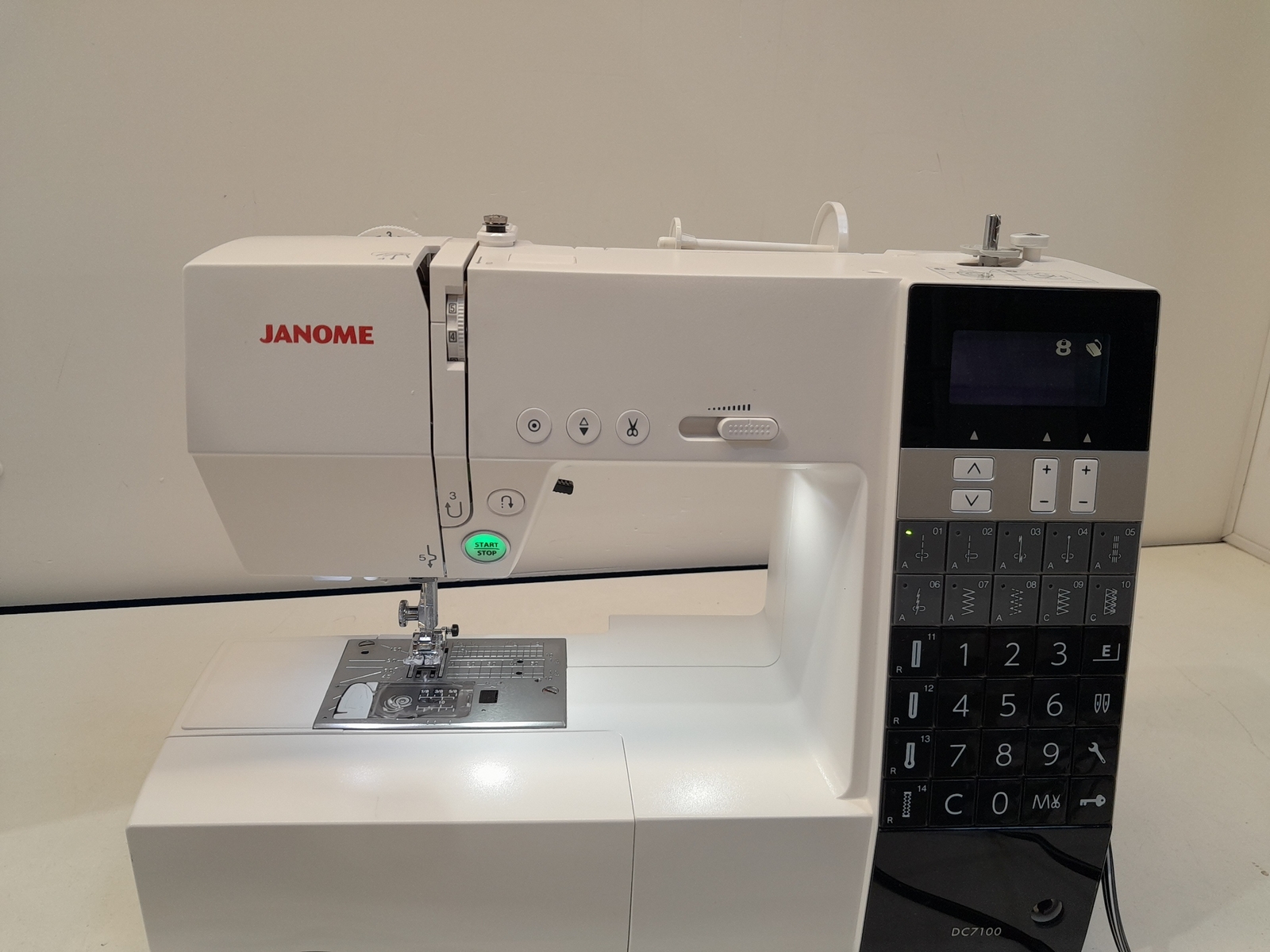 Janome DC7100 Sewing Machine White (Untested/Missing Accessories) eBay