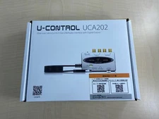 Béringer 2 entrée 2 sortie USB interface audio avec sortie numérique blanc UCA202