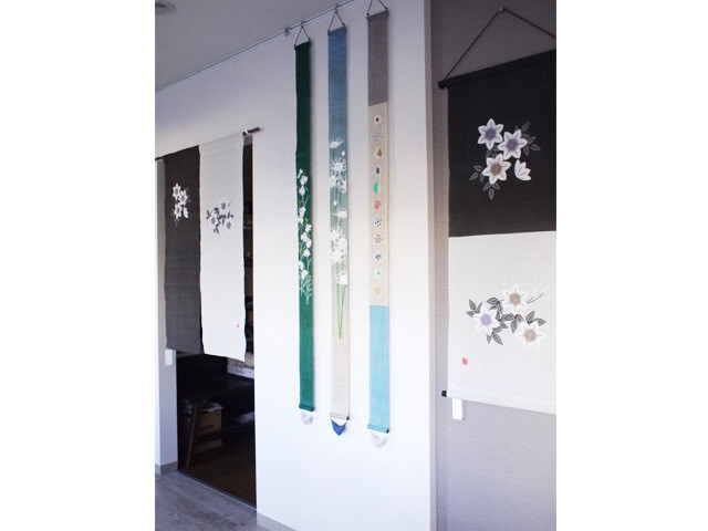 NAOTO タペストリー Kyoto Tapestry Wall Hanging Handpainted Linen White spider lily