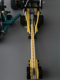 LEGO Technic Robots Revenge 8246, Competition Theme pieces, 1998 Vintage Legos