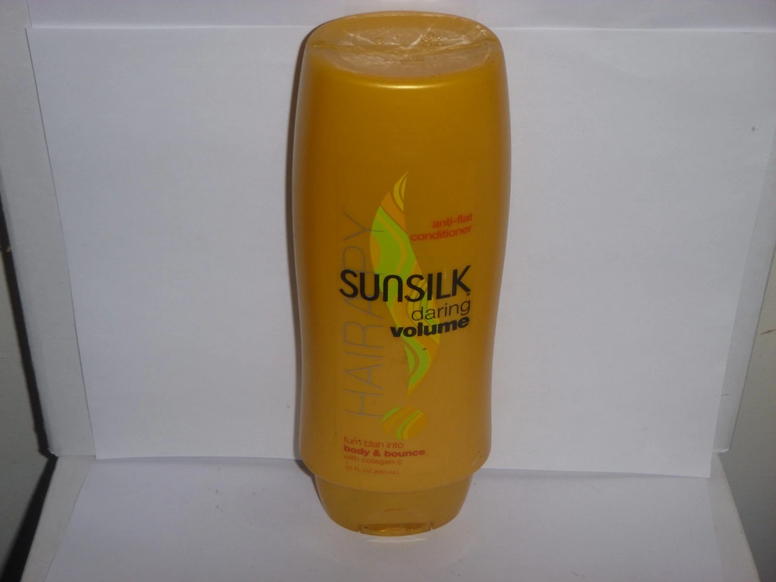 Sunsilk Daring Volume Body and Bounce Anti-Flat Conditioner 22oz bottle -
