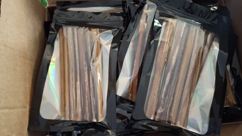 Bastões pequenos para bully de carne de baixo odor - Pacote com 12 - Imagem 4 de 4