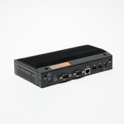 Advantech DS 370 Celeron J1900 64G SSD 4GB Ram Digital Signage Player + Charger