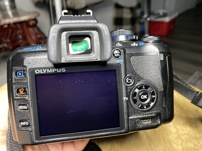 Olympus EVOLT E-420 10.0MP DSLR Camera - Black w/ 14-42mm Tested