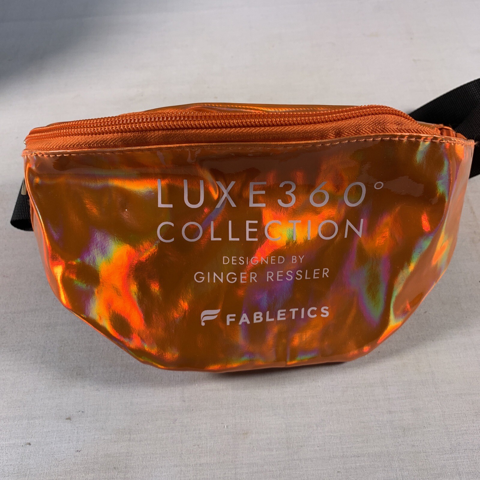 Fabletics ORANGE LUXE360• Collection Holographic … - image 6