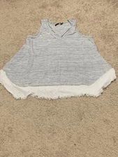 Doe & Rae Womens Sleeveless Shirt Size Small Gray White Detail Flowy Top 