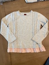 tea collection girls size 4-5 grey sweater with pink ruffle excellent condition