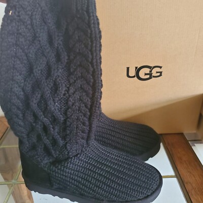 NEW WOMENS SIZE BLACK UGG CLASSIC CARDI CABLED
