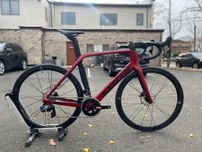 BRAND NEW 2022 Look 795 Blade Disc RIval AXS Medium BLACK/RED