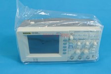 1PCS NEW Rigol DS1052E 50MHz Digital Oscope with 2 Channels,USB Storage Access