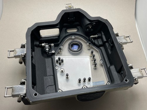 Nexus Nikon D2X Underwater SLR Camera Housing - Picture 2 of 12