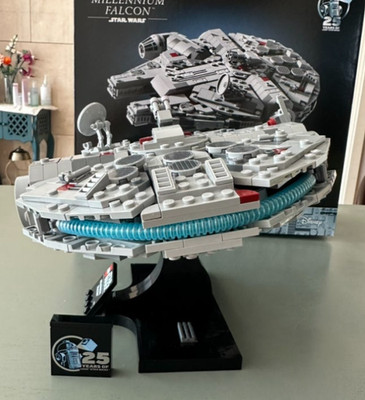 LEGO 75375 Star Wars Millennium Falcon 25th Anniversary 921 pcs New Sealed