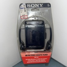 Vintage Sony Walkman AM/FM Stereo Cassette Player With Headphones WM-FX10 SEALED