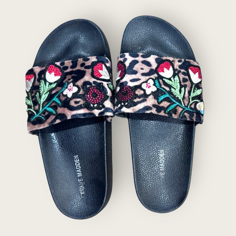 Steve Madden Black Leopard-Print Slide Sandals with Floral embellishments Size 8