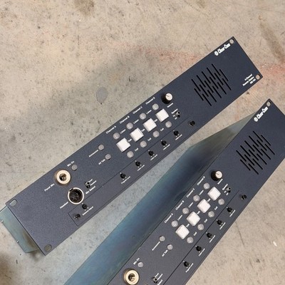 Clear-Com Encore RM-704 2RU 4 Kanäle 2U Racked Comms Station Itercom Talkback 2 Draht