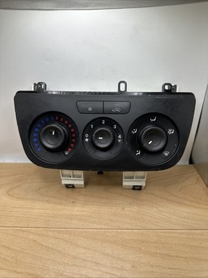 2015 - 2018 Ram ProMaster City A/C Heater Climate Control Unit 735608096 OEM