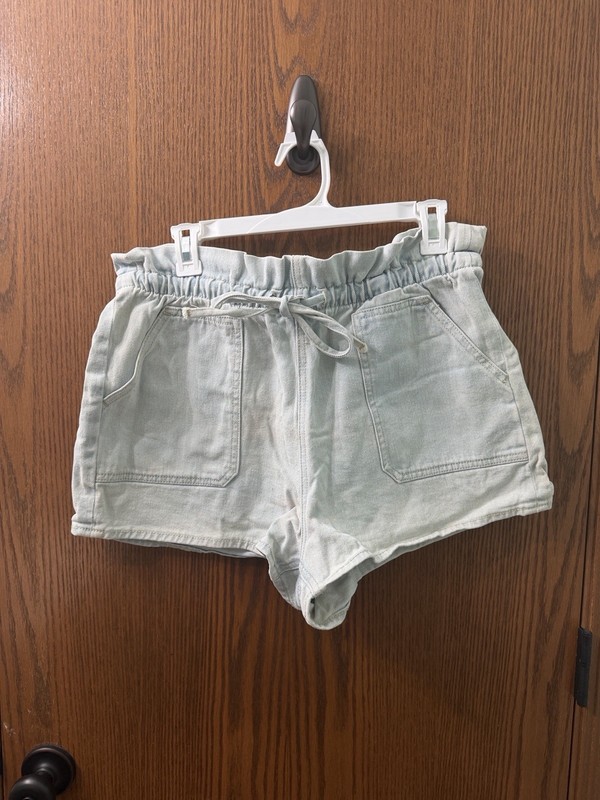 Women’s High Wasted Denim Shorts
