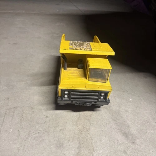 Vintage Late 1960’s Early 1970’s Tonka Mighty Dump Truck Yellow