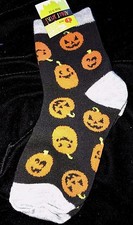 2 PAIR NEW NWT HALLOWEEN SOCKS WOMENS size 9-11 PUMPKINS SKULL SPIDERS CUTE 10