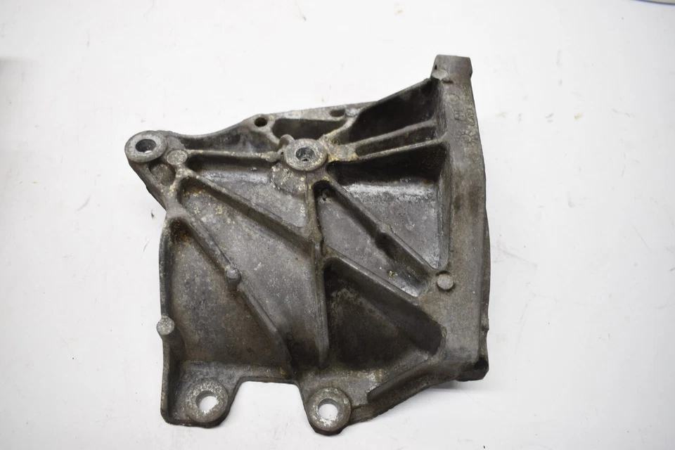 Soporte de compresor de aire acondicionado GM 1999-2020 OEM Chevrolet GMC 4,8 L 5,3 L 6,2 L 12643257 Foto 3 de 4