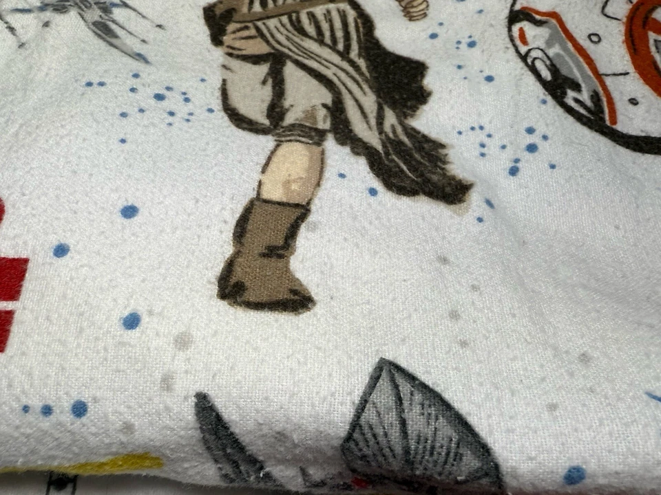 Juego de funda de almohada Pottery Barn Kids Star Wars FLANELA El Despertar de la Fuerza Foto 4 de 4