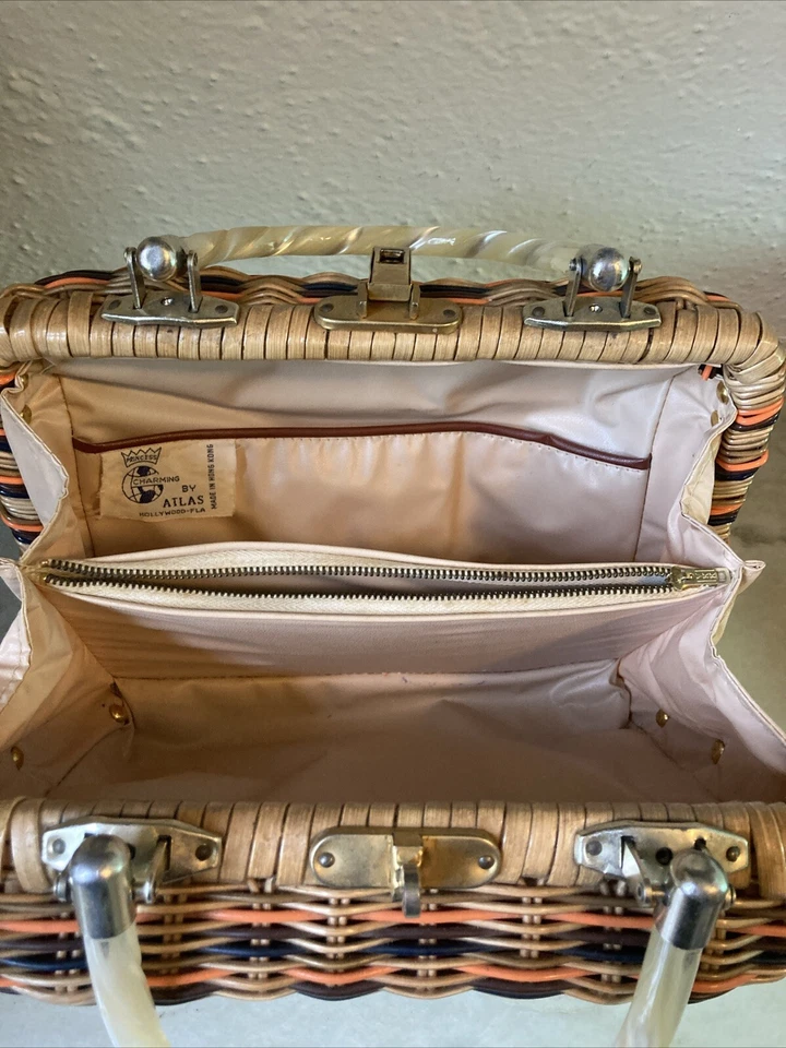 Princess Charming By Atlas 编织涂层柳条钱包 Lucite Handles 棕色 橙色 — 第 3/4 张图片