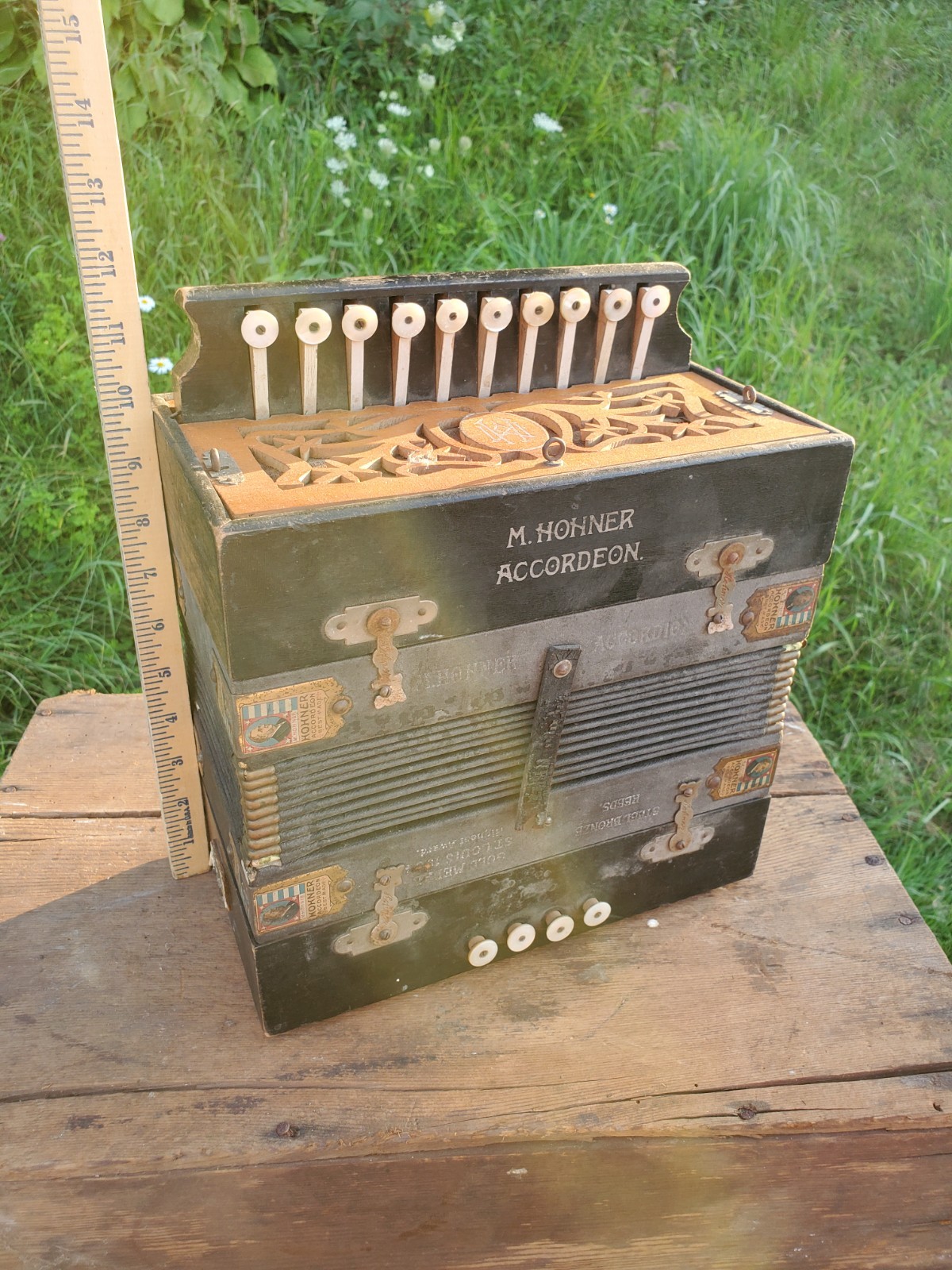 Antique 1910-20s M. HOHNER Accordeon Vintage Wood Button Box Steel Reeds GERMANY