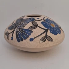 Mata Ortiz  Pottery by Melissa Tena and Norberto Q. 3.5 Tall" X 6 Wide"  NEW