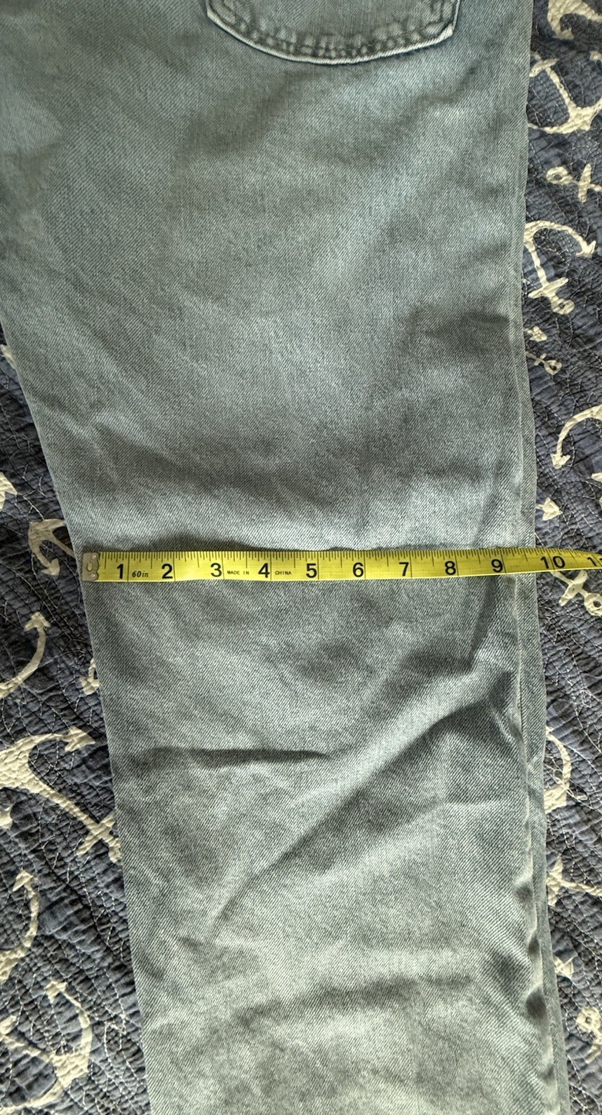 Gap Men Blue Jeans Straight Taper Denim Zipper Cotton Knees Holes Sz  34 X 32 