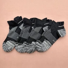 4 pairs Men's Lightweight Running Ankle Socks BOMBAS Size Med 6-9 black Hex Tec