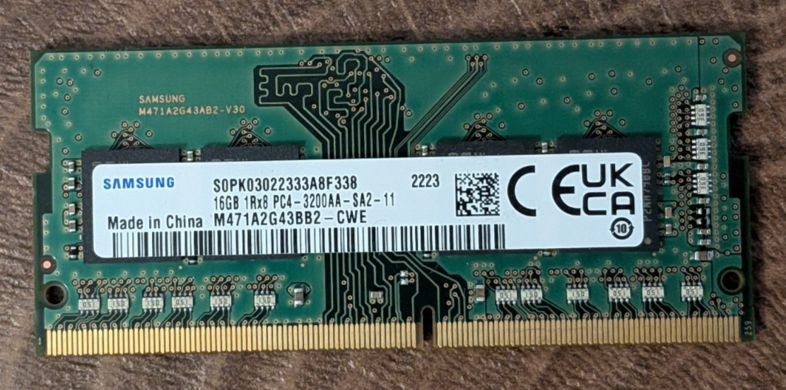 SAMSUNG　ノート用 M471A2G43BB2-CWE　SODIMM DDR4 PC4-3200AA 16GB Samsung 16GB DDR4 SO-DIMM PC4-3200AA Laptop RAM M471A2G43BB2-CWE