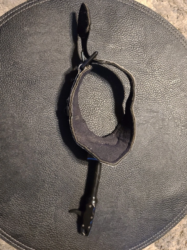 Tru-Fire  Archery Arrow Release With Camo Wrist Strap L&R Hand Use - Image 3 of 4