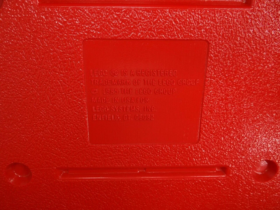 Lego Vintage 1985 Red Plastic Flip Top Storage Carrying Case Lot Of 2 - Image 4 of 4
