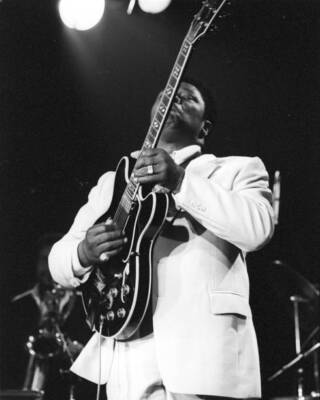 BB King performs Gettin It Together on the TV show The Midnight Sp- Old Photo 5