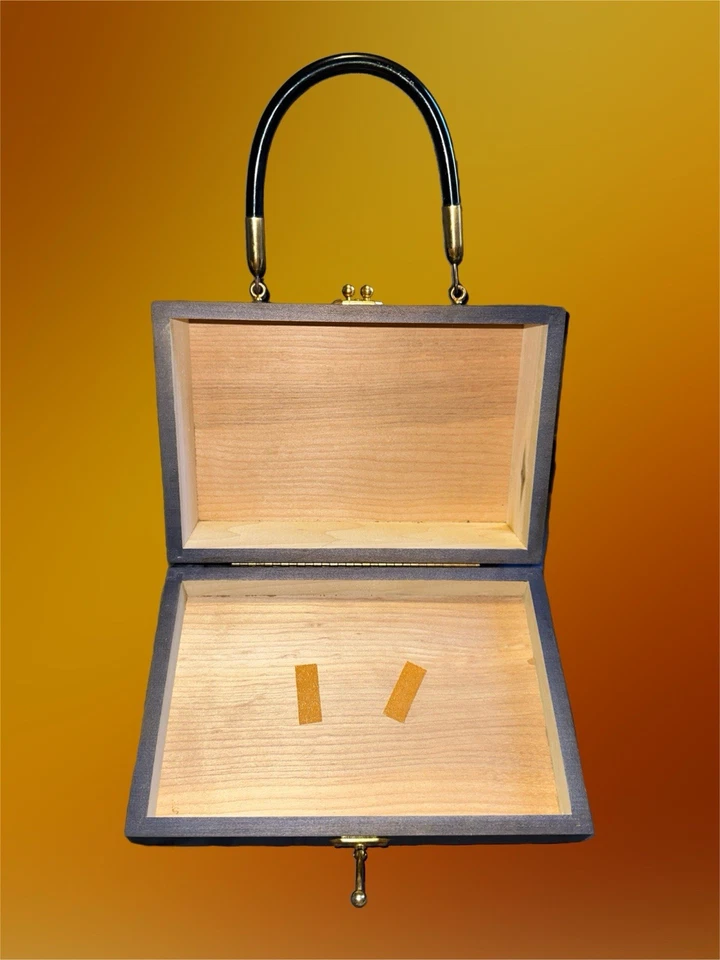 复古 20 世纪 50 年代 MCM 独特手提包钱包“J”二手状况完好 6 英寸高 X 9 英寸宽 X 3 英寸深;Sngl HD 4.5 英寸 — 第 3/4 张图片