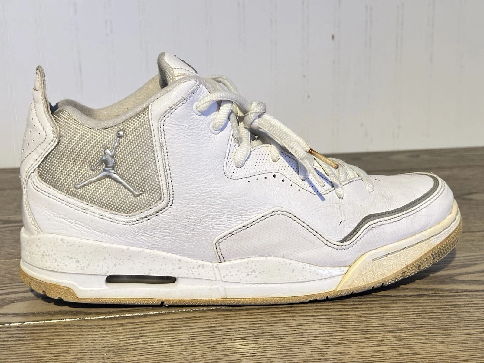 Taglia 10 5 Jordan Courtside Mid bianco