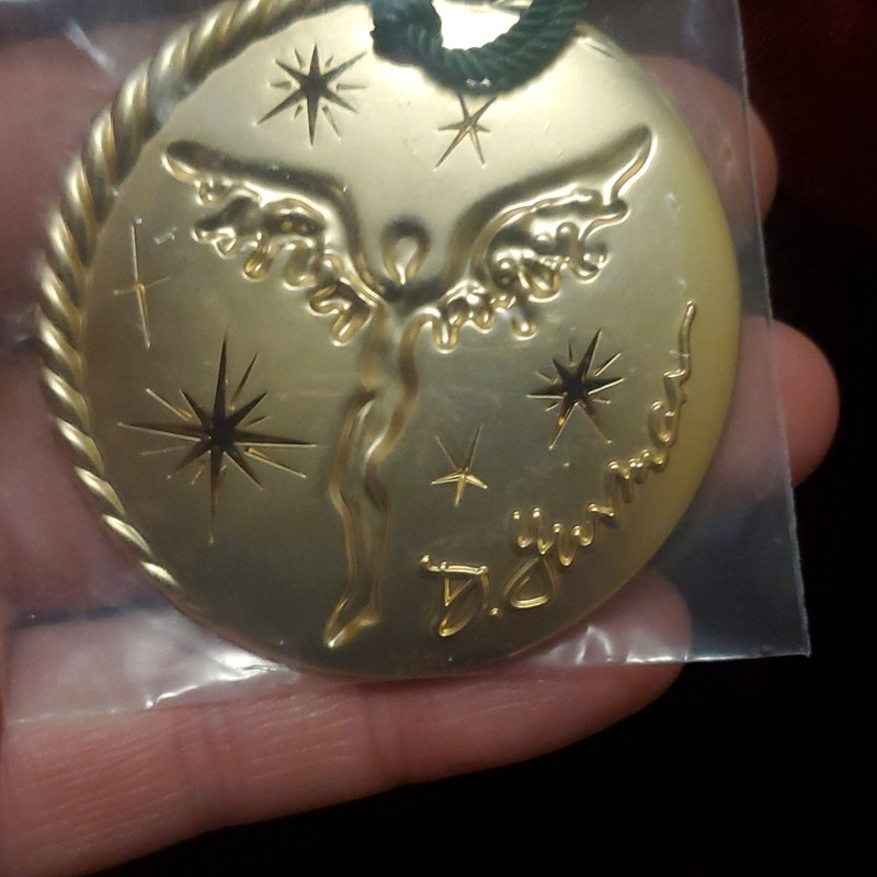 DAVID YURMAN Limited Edition 2025 Gold Holiday ￼Angel Medallion Ornament Pendant