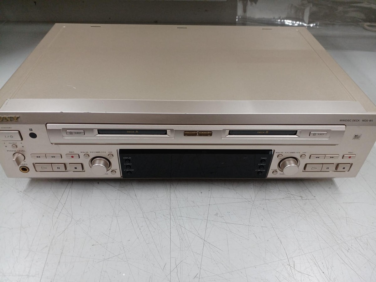 SONY MDS-W1 ダブルMDデッキ　ジャンク ドナー用に確保したジャンクなダブルMDデッキSONY MDS-W1は、動作良好
