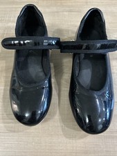 Girls Danskin Tap Shoes Size 1 Shiny Black