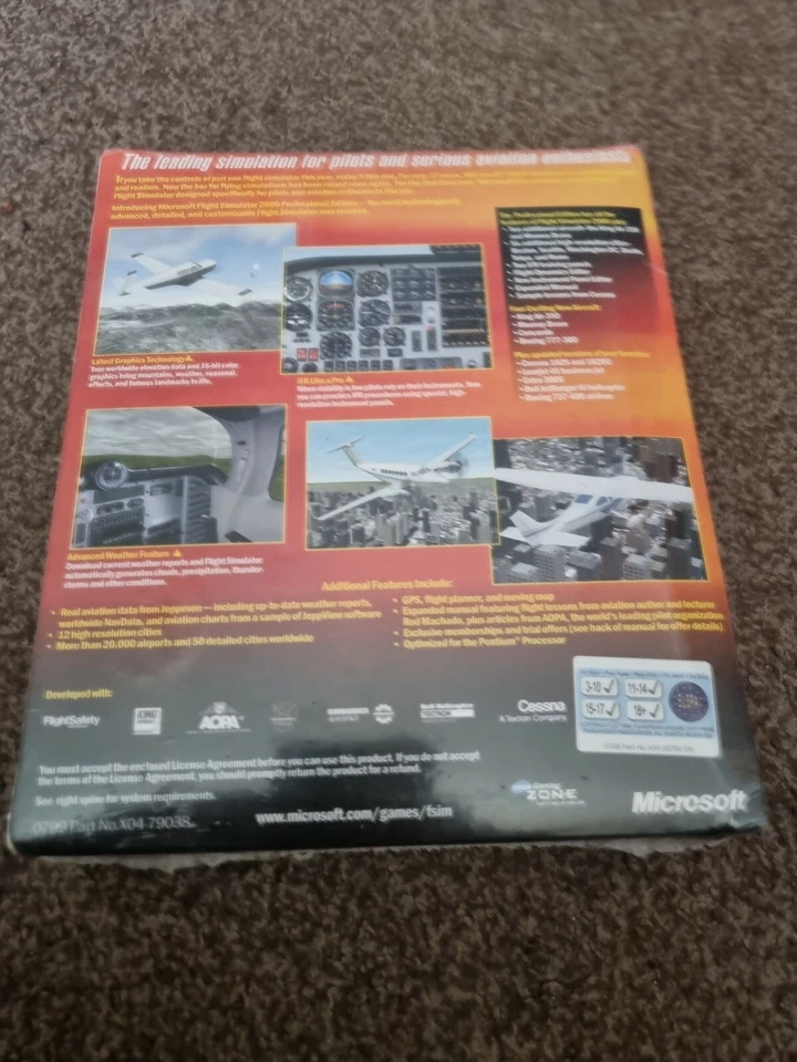 Microsoft Flight Simulator 2000 Professional Edition Big Box Brand New Sealed - Image 2 of 4