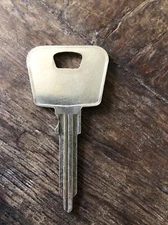HF34 Key blank for vintage Porsche. See pics for vehicles 