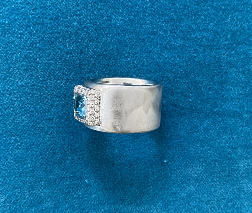 Robert Coin 18k White Gold Ring and Earrings Set - Image 3 of 4