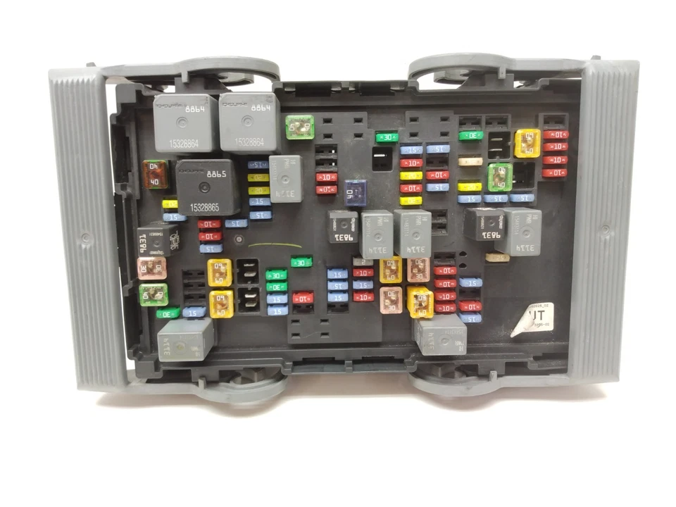 Chevy Tahoe GMC Yukon Suburban 2007-2009 Fuse Box Relay Junction 15092625 Foto 2 de 4