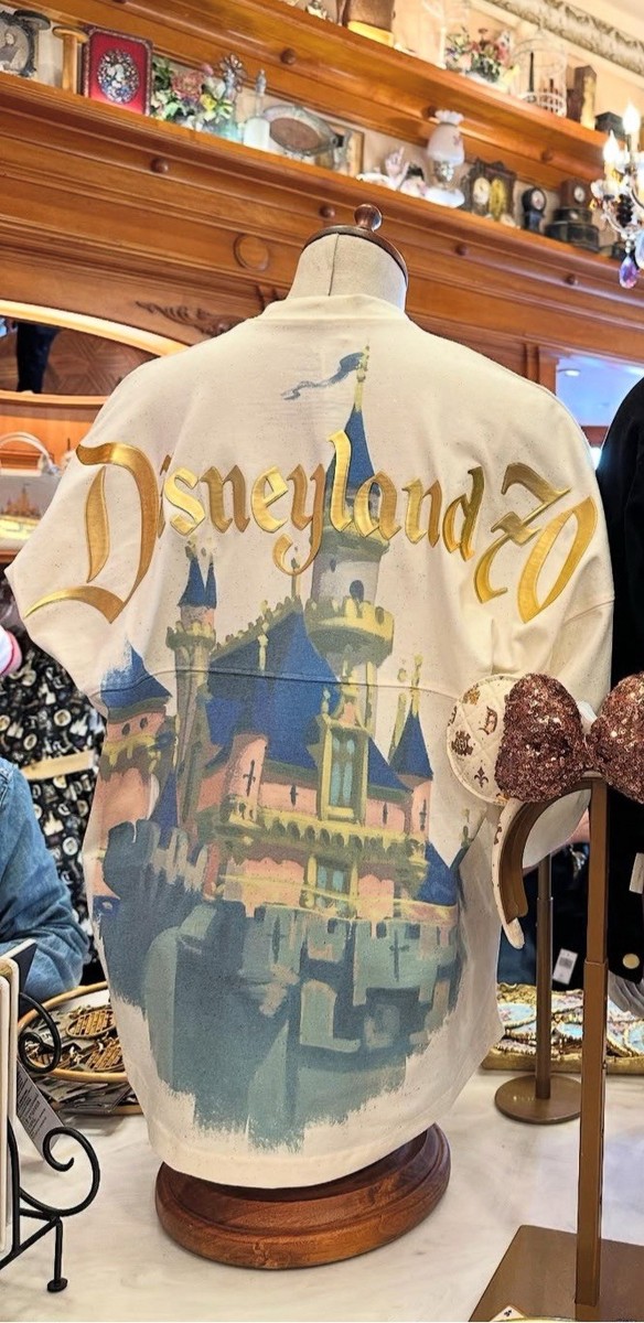 カルフォルニア　ディズニー　70周年　限定 城 キャッスル　スピリットジャージー Disneyland 70th Spirit Jersey🏰💕 🌟新発売