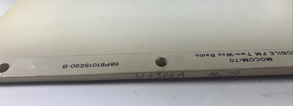 Motorola MOCOM-70 Mobile FM Two-Way Radio Instruction Manual VHF 68P81015E90-B - Image 3 of 4