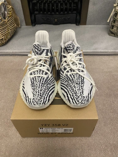 Taglia 8.5 (US 9) Adidas Yeezy Boost 350 V2 Low Zebra