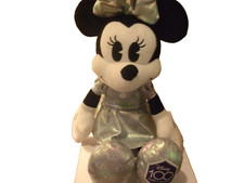 Kohl's Cares 2023 Disney 100 Years Of Wonder Minnie Mouse Plush