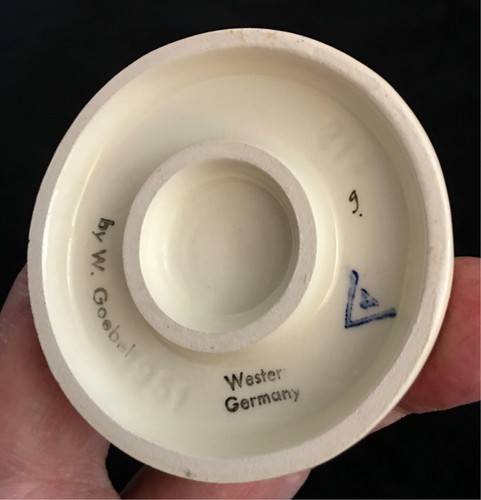 Hummel 217 Boy with Toothache 5 1/4" Tall TMK3 1961 - Picture 5 of 6