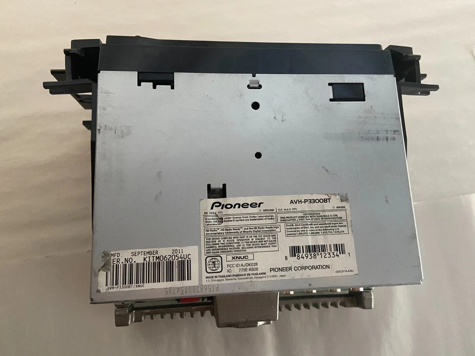 Pioneer AVH-P3300BT 5.8-inch Car DVD Player  Not Tested - Image 4 of 4