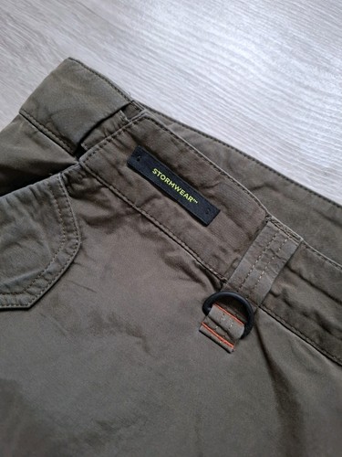 M&S Stormwear Shorts Mens 40" Khaki Green Mint Condition - Picture 2 of 6